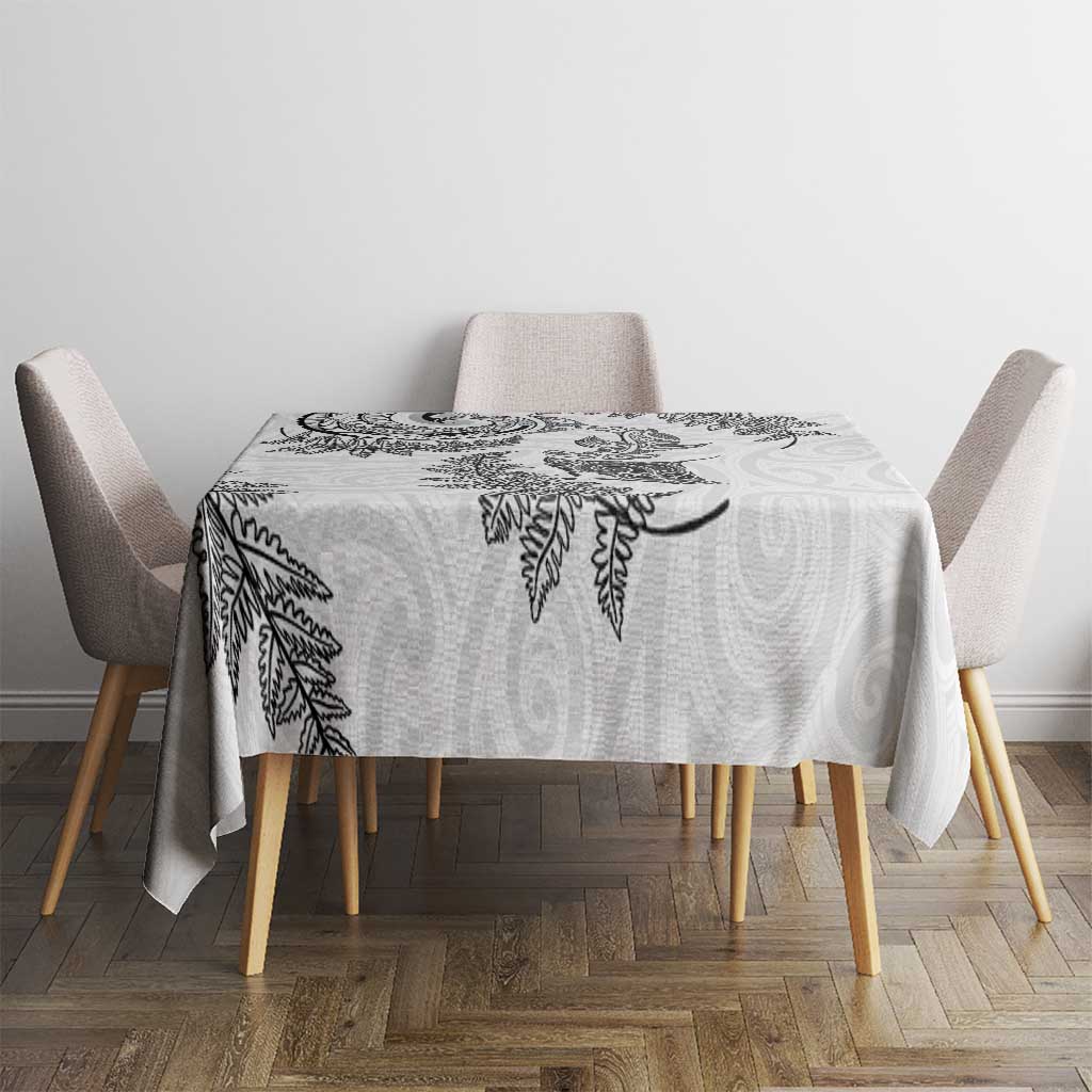 New Zealand Sea Animals with Maori Tribal Tattoo Tablecloth Shark Manta Ray with Silver Fern White