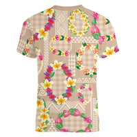 Hawaiian Kakau Tattoo Leis and Palaka Pattern Women V-Neck T-Shirt Traditional Aloha Tribal Beige Color