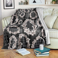 Hawaiian Leis Blanket Kakau Tattoos and Palaka Pastel Grayscale LT03 Black - Polynesian Pride