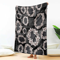 Hawaiian Leis Blanket Kakau Tattoos and Palaka Pastel Grayscale LT03 - Polynesian Pride