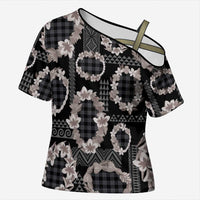 Hawaiian Leis Cross Shoulder Shirt Kakau Tattoos and Palaka Pastel Grayscale LT03 Female Black - Polynesian Pride