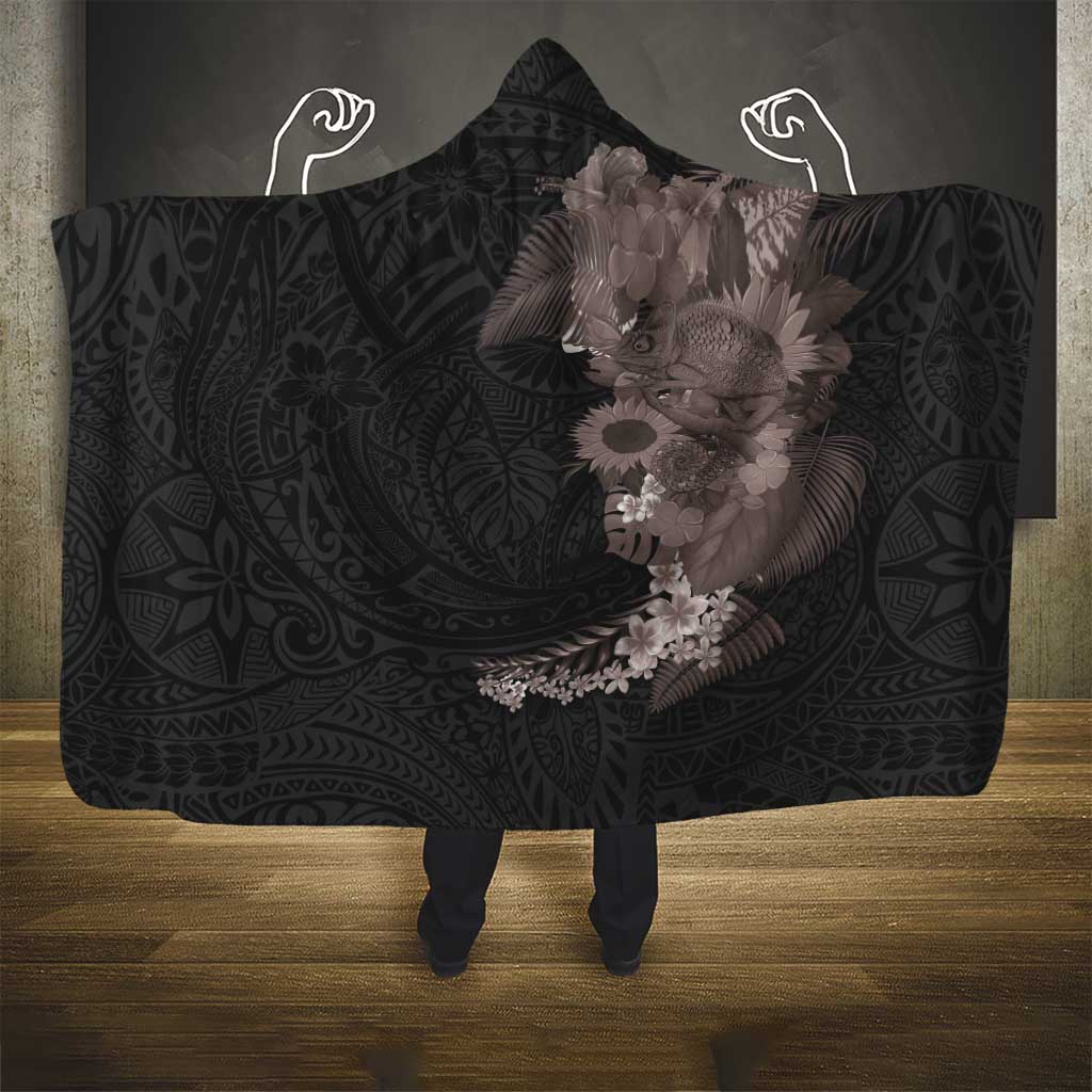Hawaiian Tropical Plants and Chameleon Hooded Blanket Polynesian Art Grayscale - Polynesian Pride