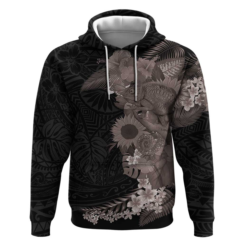 Hawaiian Tropical Plants and Chameleon Hoodie Polynesian Art Grayscale - Polynesian Pride
