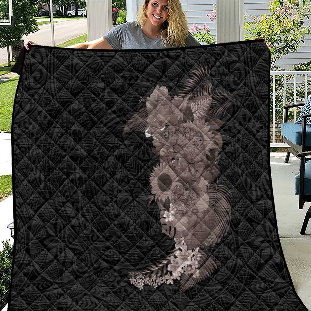 Hawaiian Tropical Plants and Chameleon Quilt Polynesian Art Grayscale - Polynesian Pride
