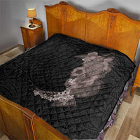 Hawaiian Tropical Plants and Chameleon Quilt Polynesian Art Grayscale - Polynesian Pride