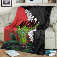Hawaiian Halloween Blanket Horror Shaka Hand with Plumeria and Polynesian Tattoo Blood Color LT03 - Polynesian Pride