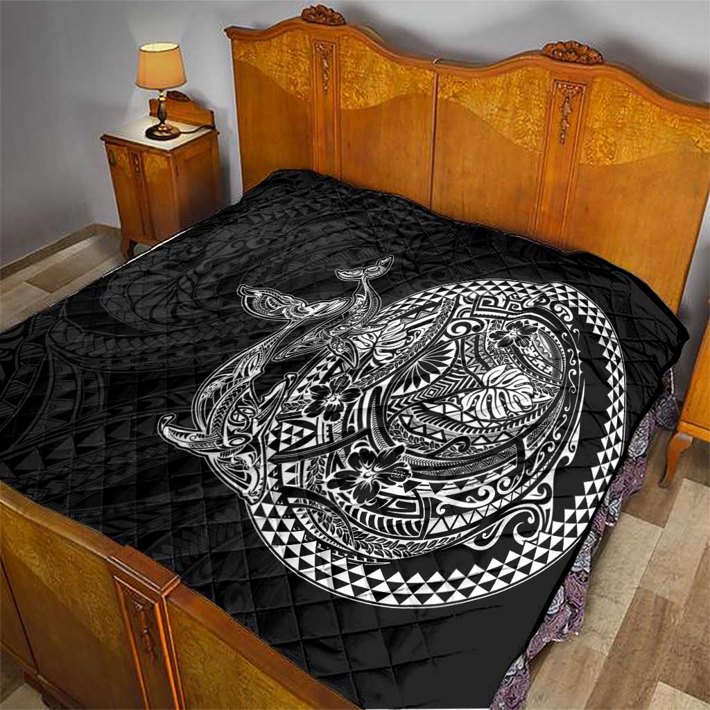 Hawaiian Whales Polynesian Art Motifs Quilt Black Color - Polynesian Pride
