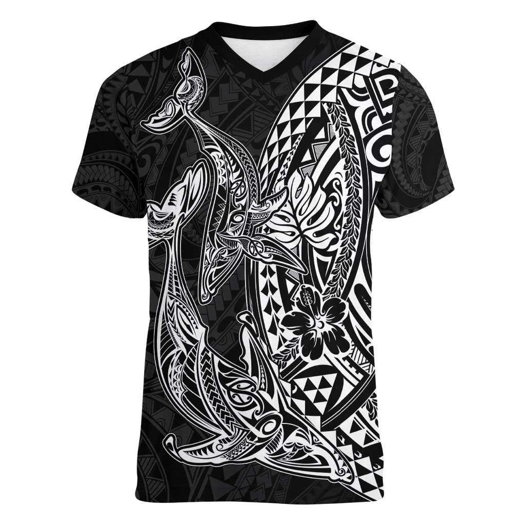 Hawaiian Whales Polynesian Art Motifs Women V-Neck T-Shirt Black Color - Polynesian Pride
