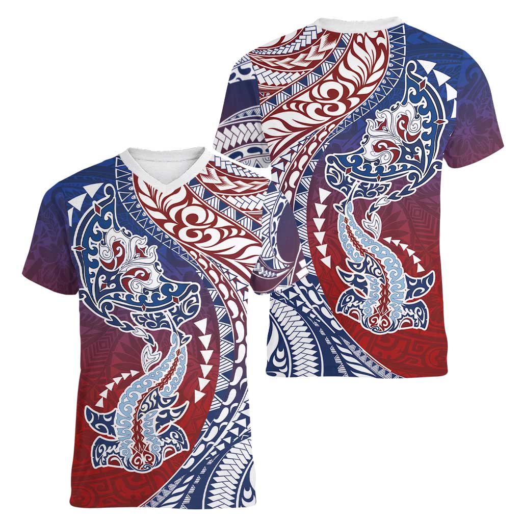 Hawaiian Manta Ray and Hammerhead Shark Tribal Tattoo Women V-Neck T-Shirt with Polynesian Tribal Pattern Hawaii Flag Color