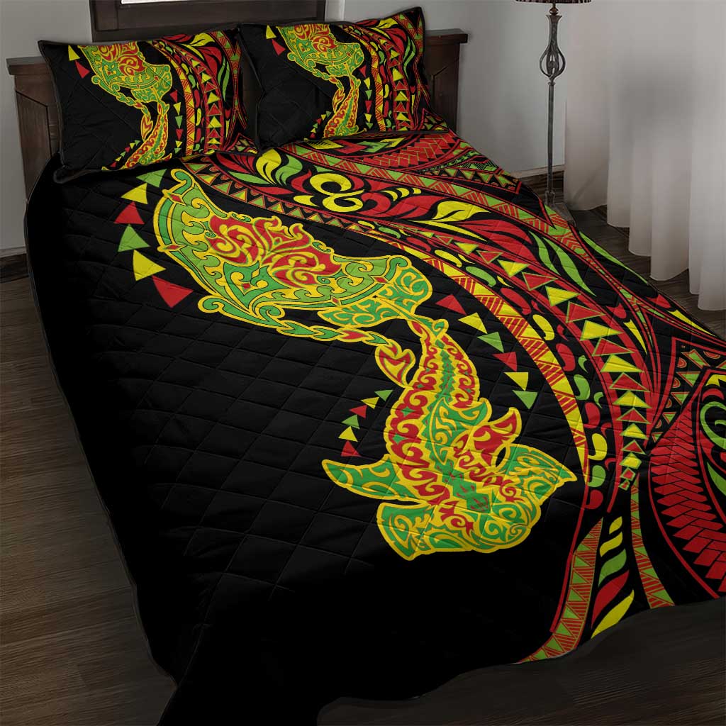 Hawaiian Manta Ray and Hammerhead Shark Tribal Tattoo Quilt Bed Set with Polynesian Tribal Pattern Kanaka Maoli Flag Color