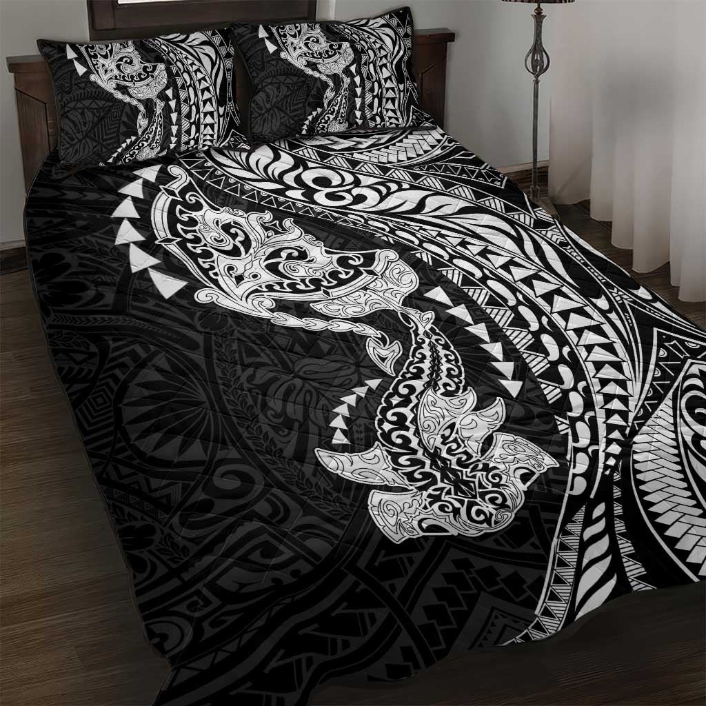 Hawaiian Manta Ray and Hammerhead Shark Tribal Tattoo Quilt Bed Set with Polynesian Tribal Pattern Black-White Color LT03 Multicolor - Polynesian Pride