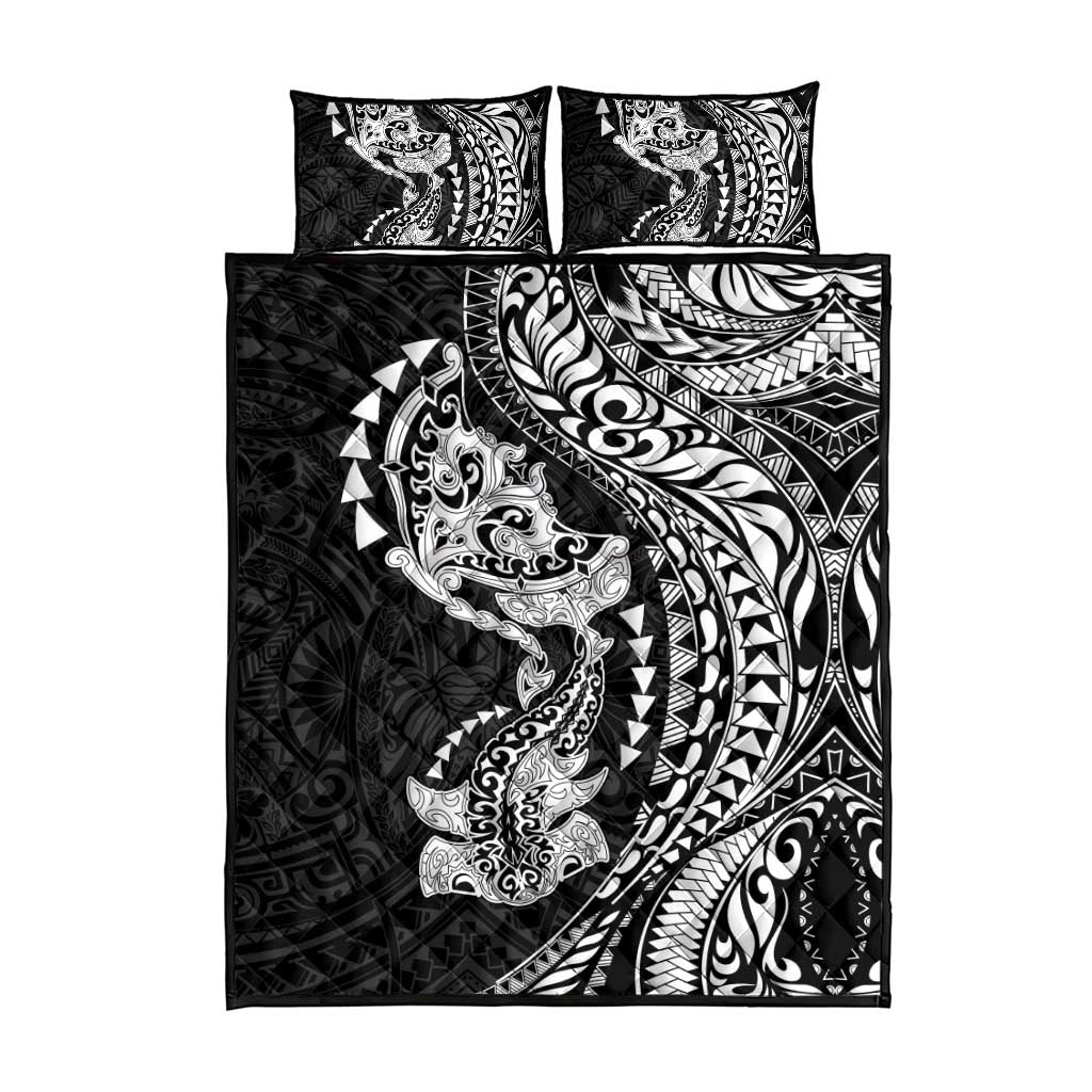 Hawaiian Manta Ray and Hammerhead Shark Tribal Tattoo Quilt Bed Set with Polynesian Tribal Pattern Black-White Color LT03 - Polynesian Pride
