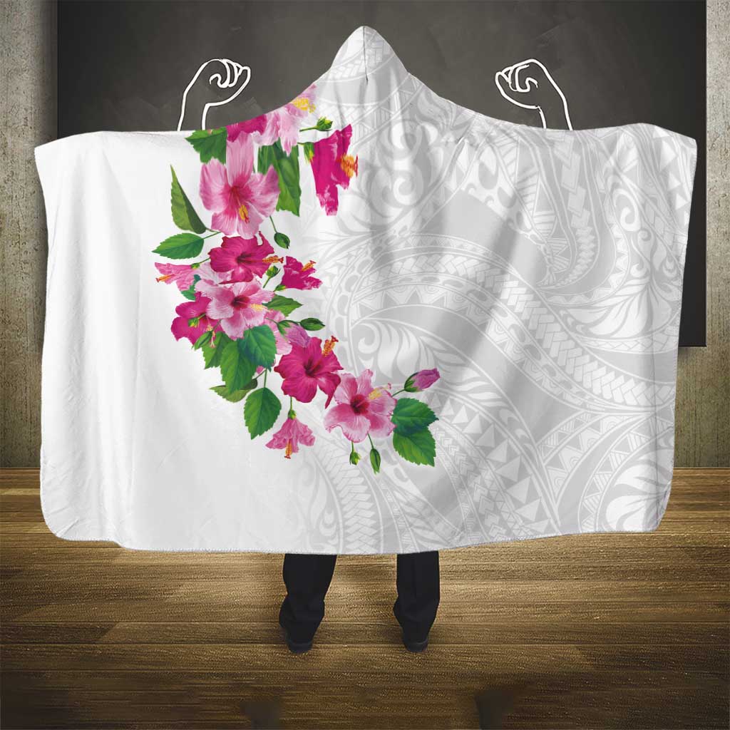 Hawaiian Hibiscus and Art Polynesian Tattoo Hooded Blanket White Color LT03 - Polynesian Pride