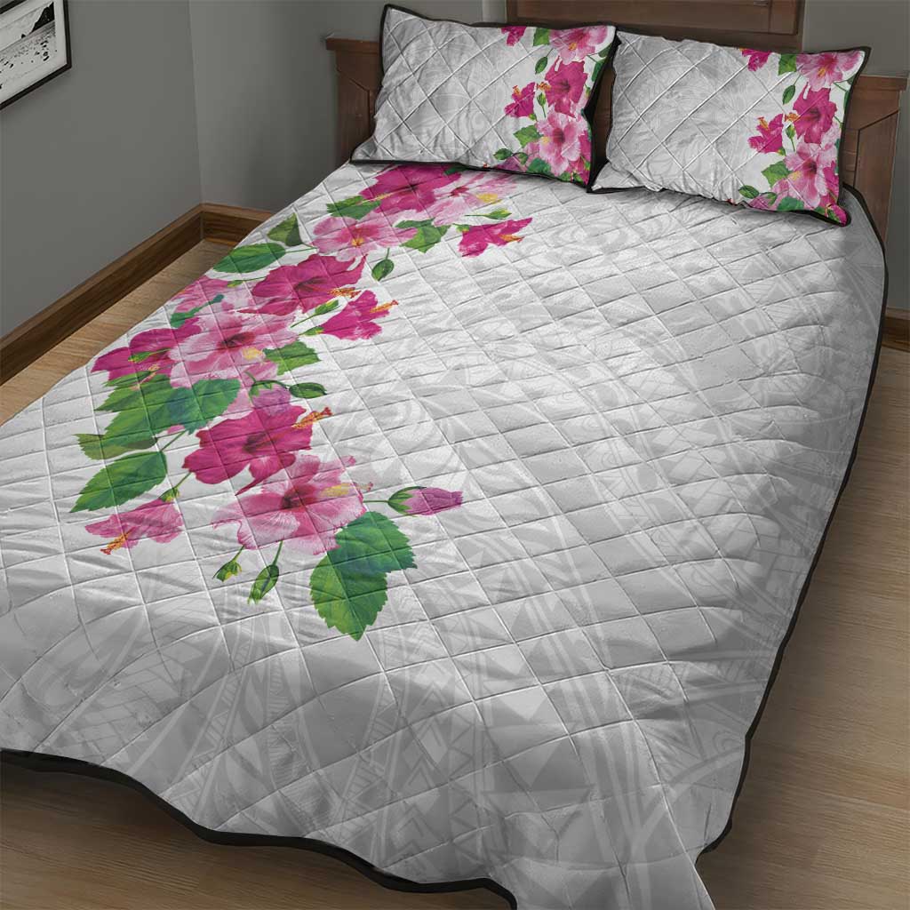 Hawaiian Hibiscus and Art Polynesian Tattoo Quilt Bed Set White Color