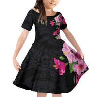 Hawaiian Hibiscus and Art Polynesian Tattoo Family Matching Off Shoulder Short Dress and Hawaiian Shirt Black Color