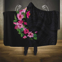 Hawaiian Hibiscus and Art Polynesian Tattoo Hooded Blanket Black Color LT03 - Polynesian Pride