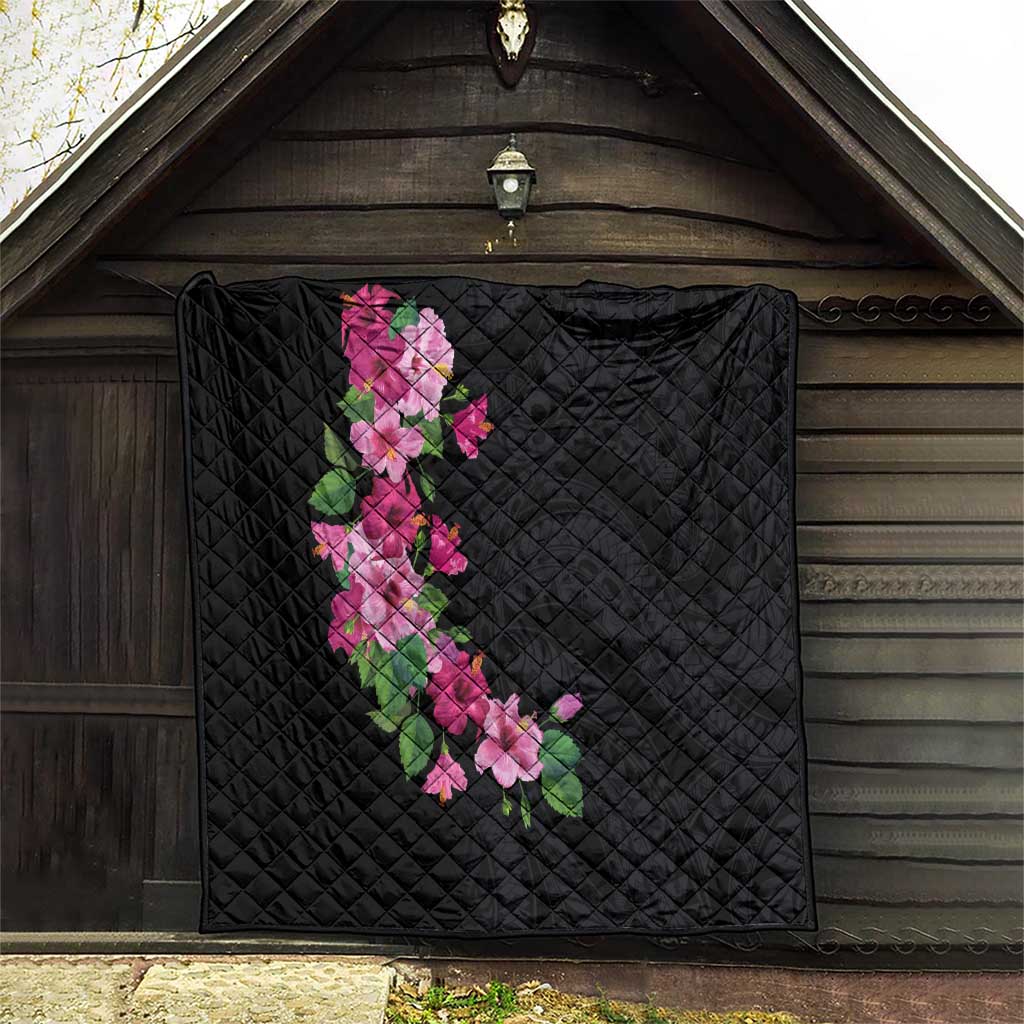 Hawaiian Hibiscus and Art Polynesian Tattoo Quilt Black Color