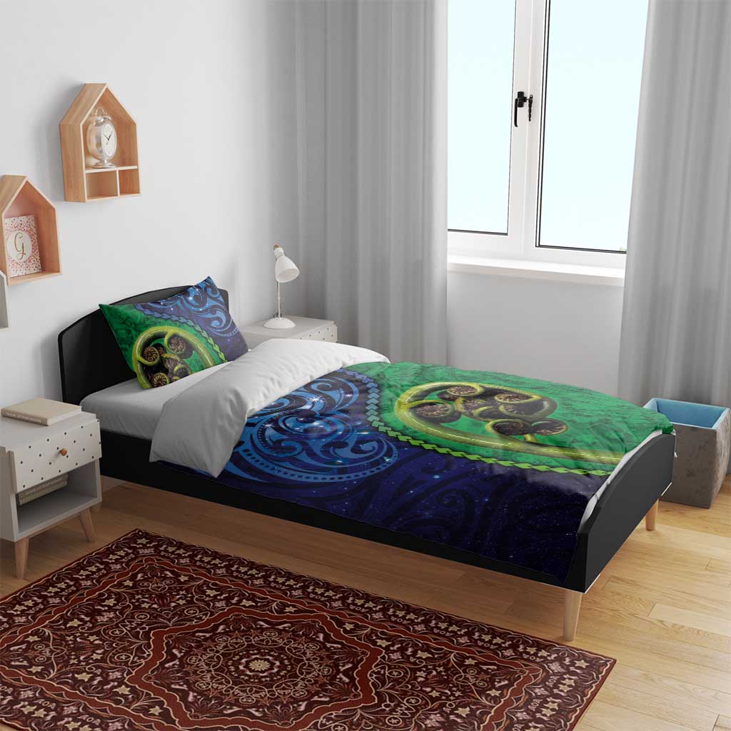New Zealand Matariki Fern Frond Koru Bedding Set with Galaxy Blue Sky and Green Paua Shell Art