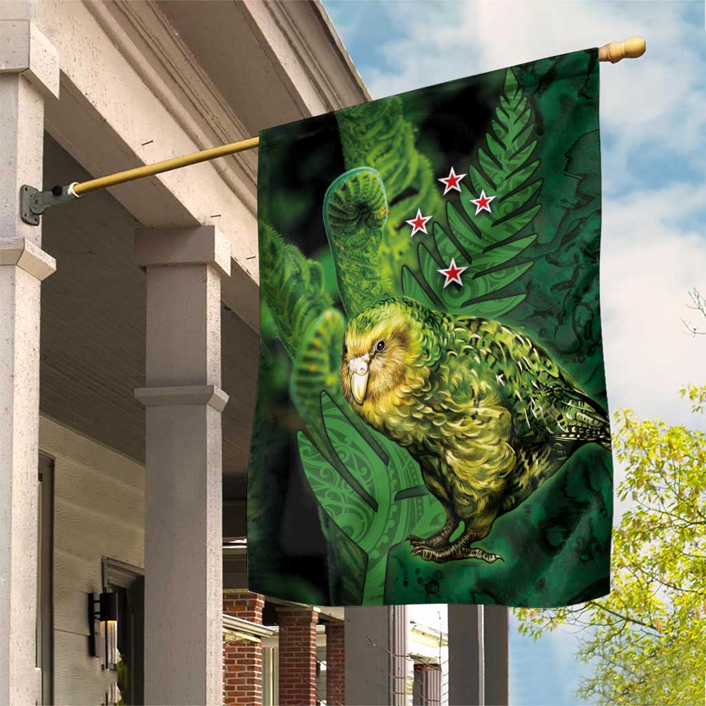 New Zealand Kkp Garden Flag Silver Fern with Close up of Green Fern Leaves and Maori Tattoo LT03 House Flag Green - Polynesian Pride