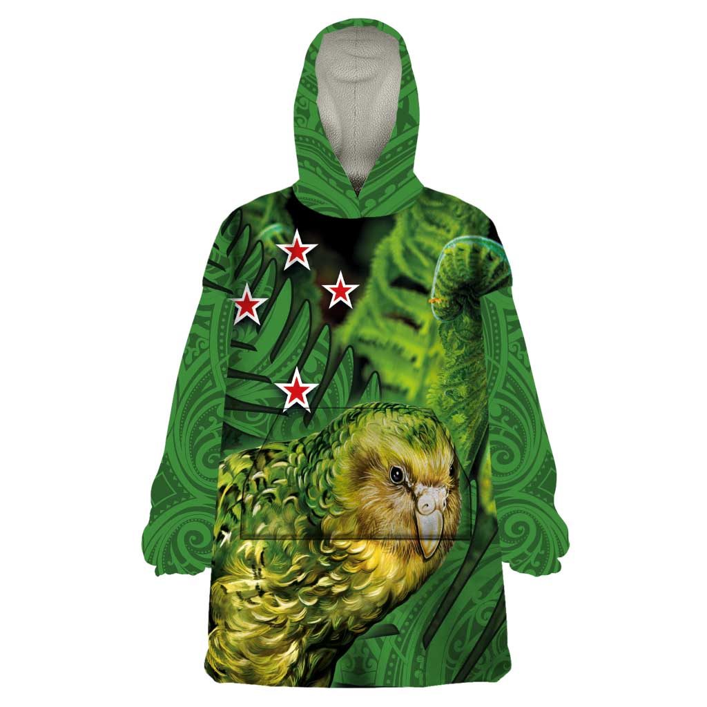 New Zealand Kākāpō Wearable Blanket Hoodie Silver Fern with Close up of Green Fern Leaves and Maori Tattoo