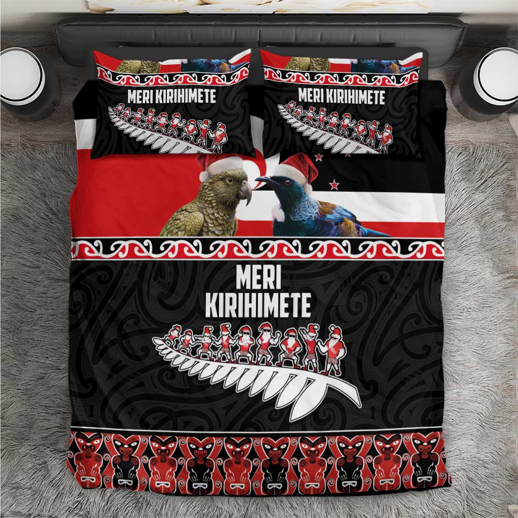 New Zealand Meri Kirihimete Bedding Set Christmas Tui Bird and Kea Bird - Haka Santa with Maori Koru Art Pattern