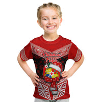 Personalised Tonga Christmas Kid T Shirt Tongan Coat of Arms Santa With Ngatu Pattern Christmas Red Style LT03 Red - Polynesian Pride