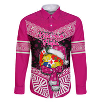 Tonga Christmas Family Matching Long Sleeve Bodycon Dress and Hawaiian Shirt Tongan Coat of Arms Santa With Ngatu Pattern Christmas Pink Style LT03 Dad's Shirt - Long Sleeve Pink - Polynesian Pride