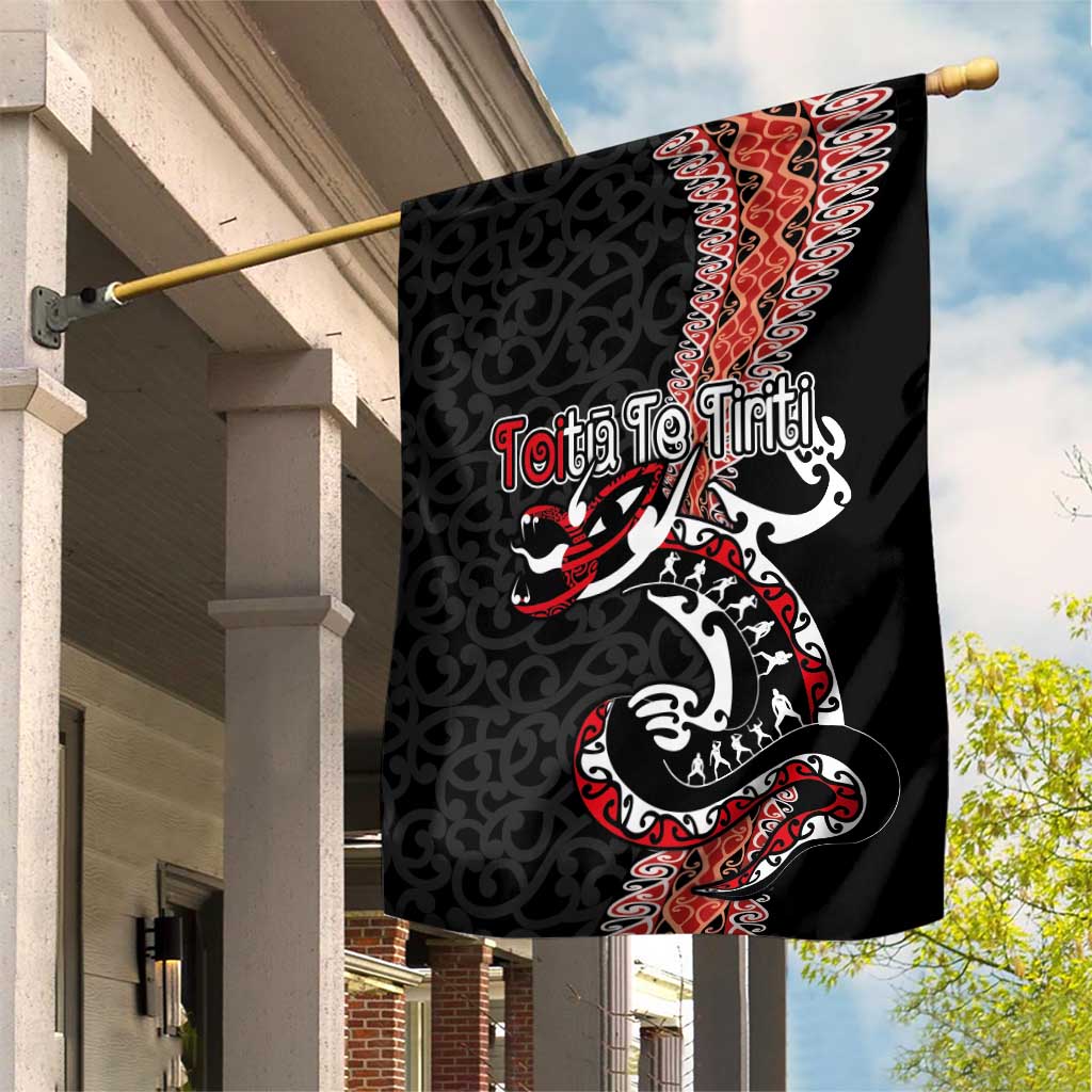 Aotearoa Toitu Te Tiriti Garden Flag Maori Taniwha Haka - Honour the Treaty LT03 House Flag Black - Polynesian Pride
