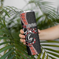 Aotearoa Toitu Te Tiriti Skinny Tumbler Maori Taniwha Haka - Honour the Treaty