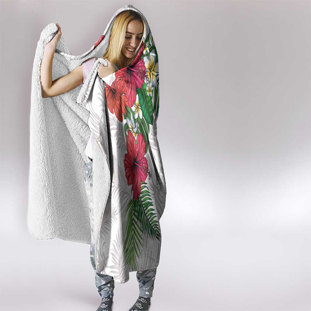 Hawaiian Tropical Plants Hooded Blanket Kakau Tattoo and Polynesian Pattern Half White Color