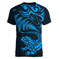 New Zealand Tuatara Tribal Tattoo Women V-Neck T-Shirt Silver Fern and Maori Pattern Blue Color