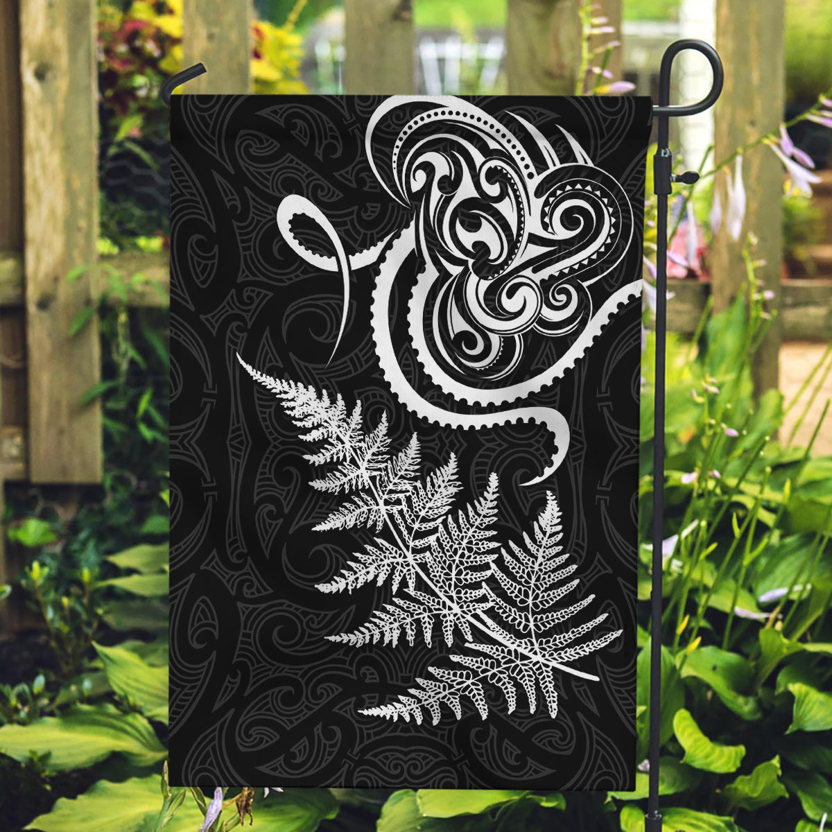 New Zealand Octopus Tattoo and Fern Garden Flag Maori Pattern LT03 Garden Flag Black - Polynesian Pride