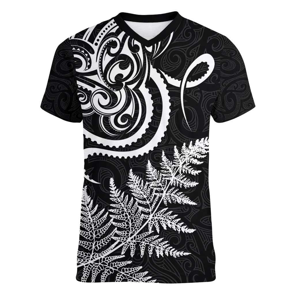 New Zealand Octopus Tattoo and Fern Women V-Neck T-Shirt Maori Pattern