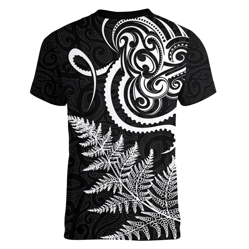 New Zealand Octopus Tattoo and Fern Women V-Neck T-Shirt Maori Pattern