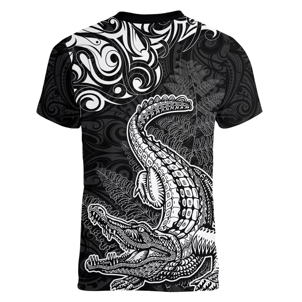 New Zealand Crocodile Tattoo and Fern Women V-Neck T-Shirt Maori Pattern