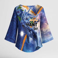 Marshall Islands Manit Day Kimono Sleeve Blouse Grunge National Flag with Whales and Tribal Tattoos - Polynesian Pride