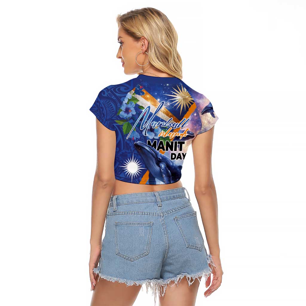 Marshall Islands Manit Day Raglan Cropped T Shirt Grunge National Flag with Whales and Tribal Tattoos - Polynesian Pride
