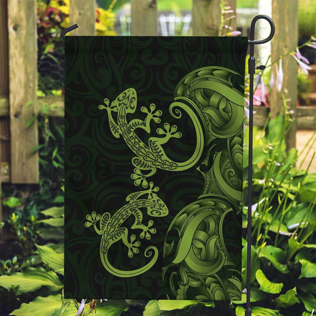 New Zealand Gecko Maori Art Tattoo Garden Flag LT03 Garden Flag Green - Polynesian Pride