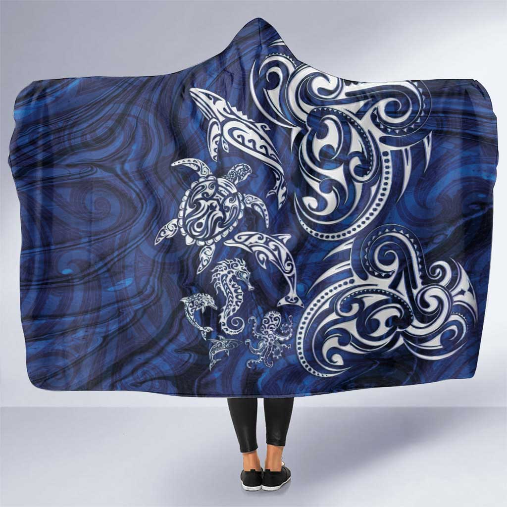 New Zealand Connecting with Seas Hooded Blanket Maori Tribal and Sea Animals Tattoo - White Glass Style LT03 One Size Navy - Polynesian Pride
