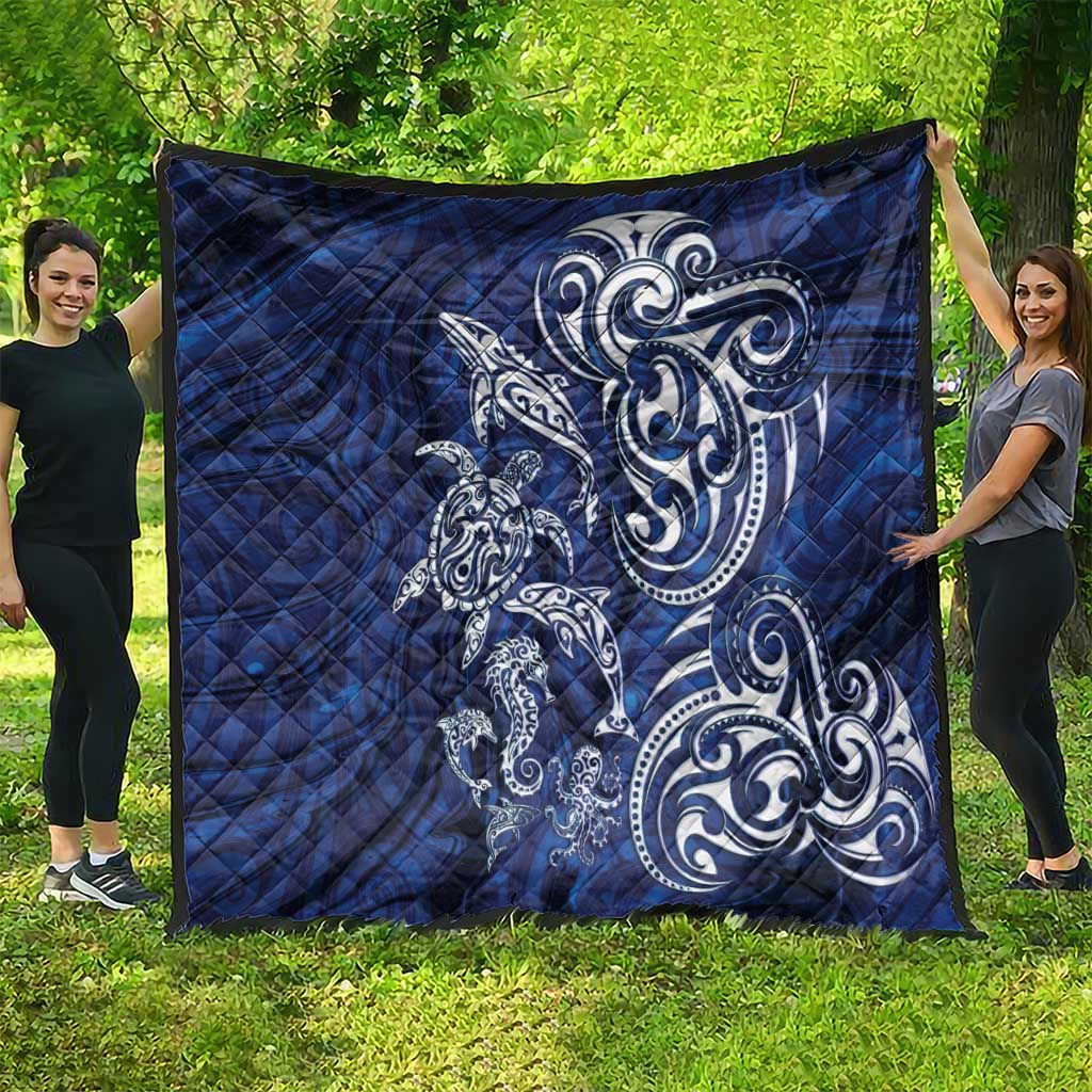 New Zealand Connecting with Seas Quilt Maori Tribal and Sea Animals Tattoo - White Glass Style