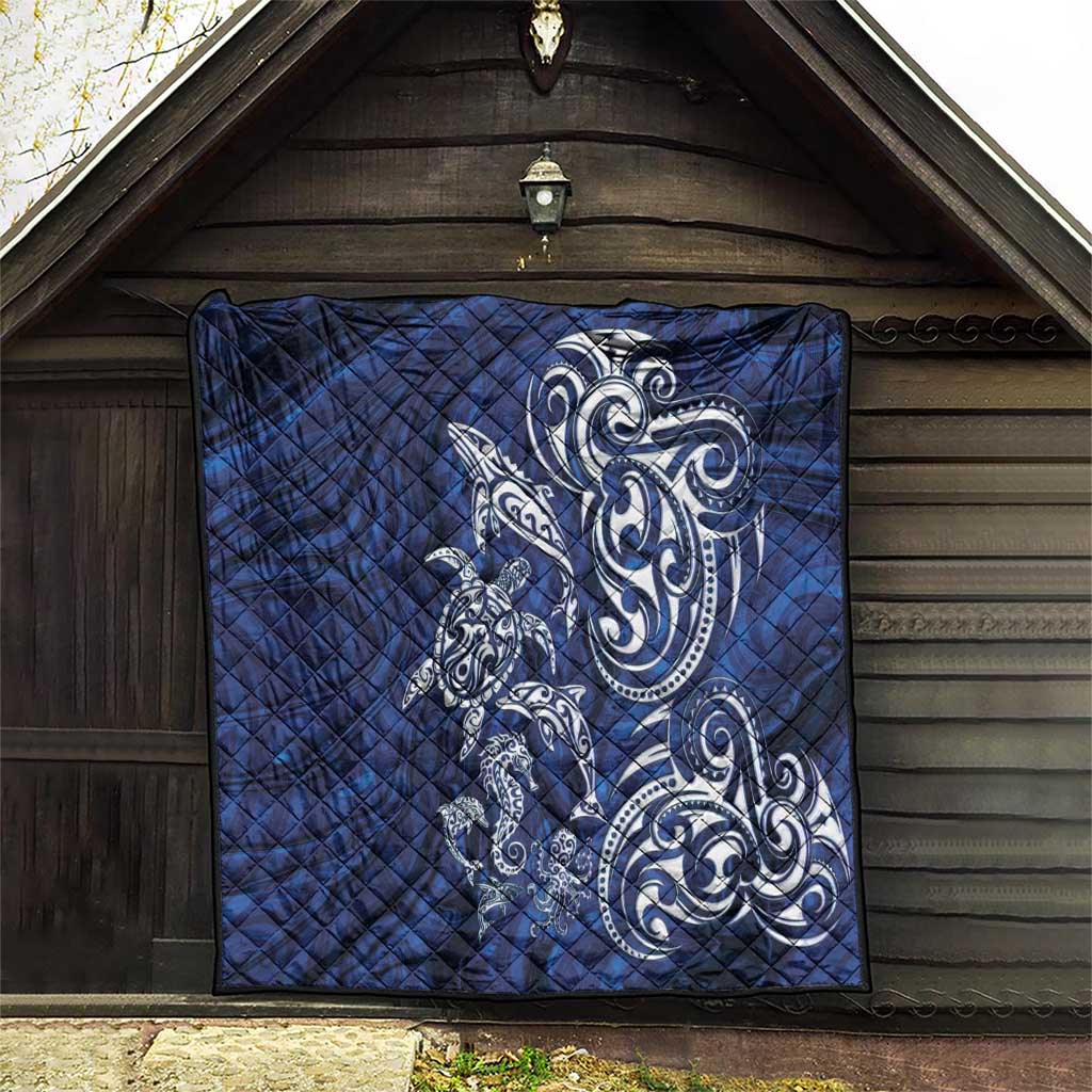 New Zealand Connecting with Seas Quilt Maori Tribal and Sea Animals Tattoo - White Glass Style