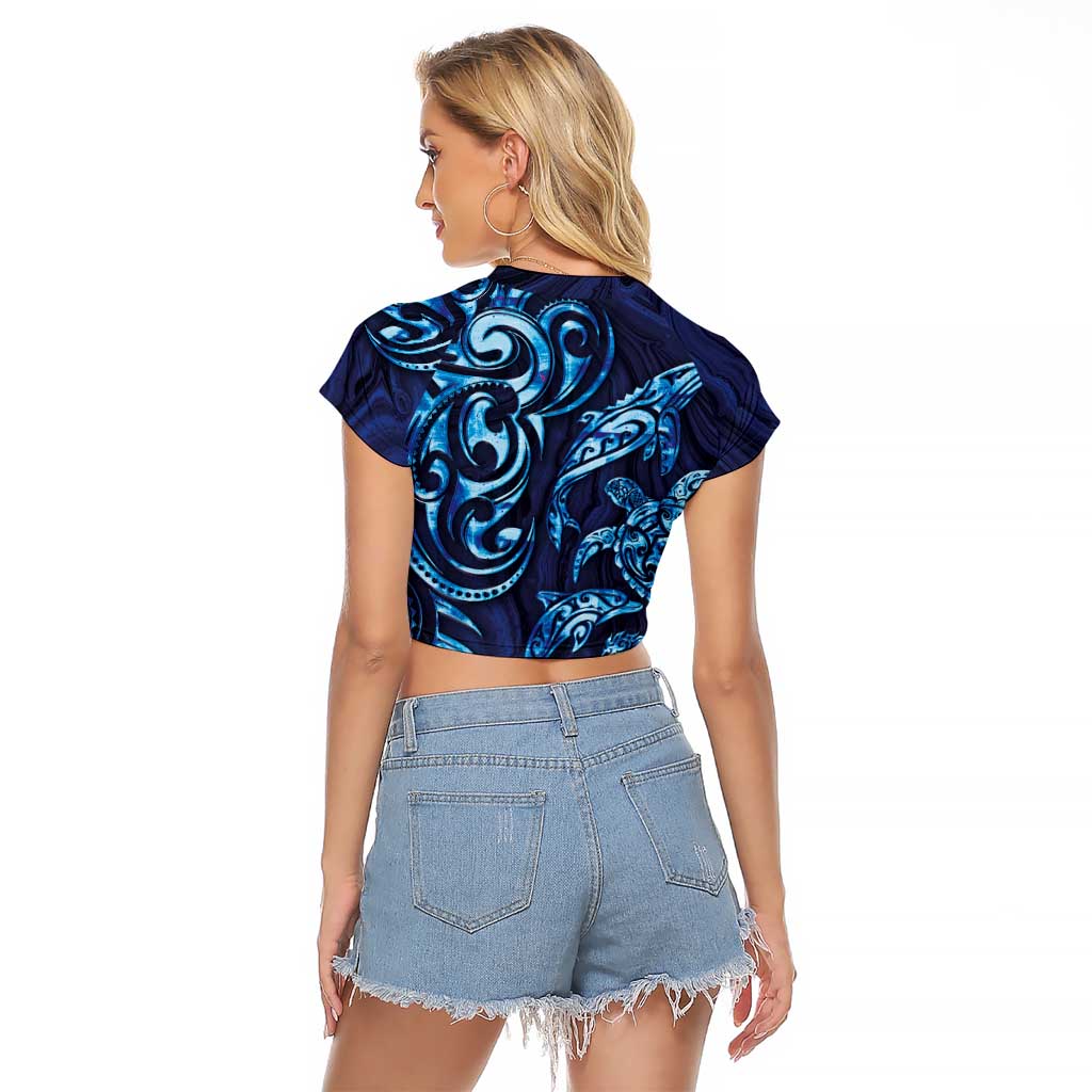 New Zealand Connecting with Seas Raglan Cropped T Shirt Maori Tribal and Sea Animals Tattoo - Sea Texture Glass Style