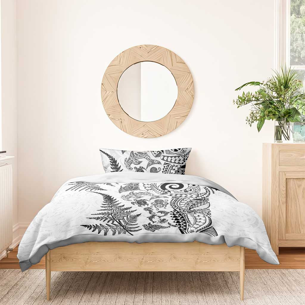 New Zealand Sea Animals Bedding Set with Maori Koru Tribal Tattoo and Silver Ferns White Color