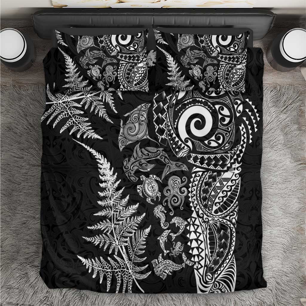 New Zealand Sea Animals Bedding Set with Maori Koru Tribal Tattoo and Silver Ferns Black Color