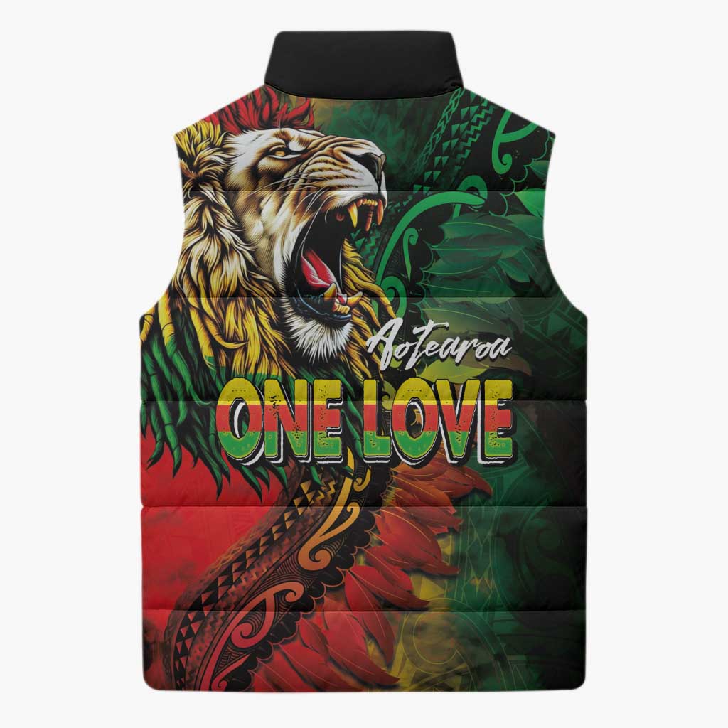 Aotearoa One Love Sleeveless Puffer Jacket Reggae Lion with Kakahu Huruhuru LT03 - Polynesian Pride