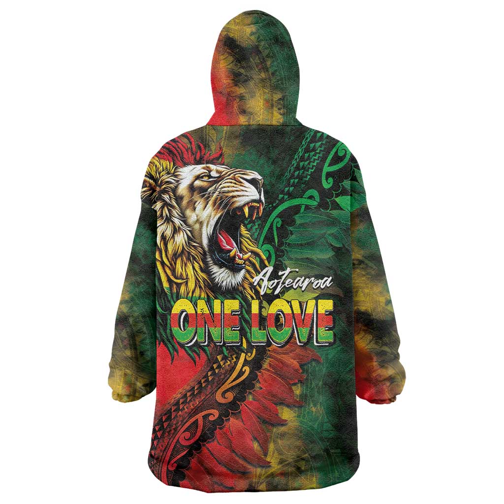 Aotearoa One Love Wearable Blanket Hoodie Reggae Lion with Kakahu Huruhuru LT03 - Polynesian Pride