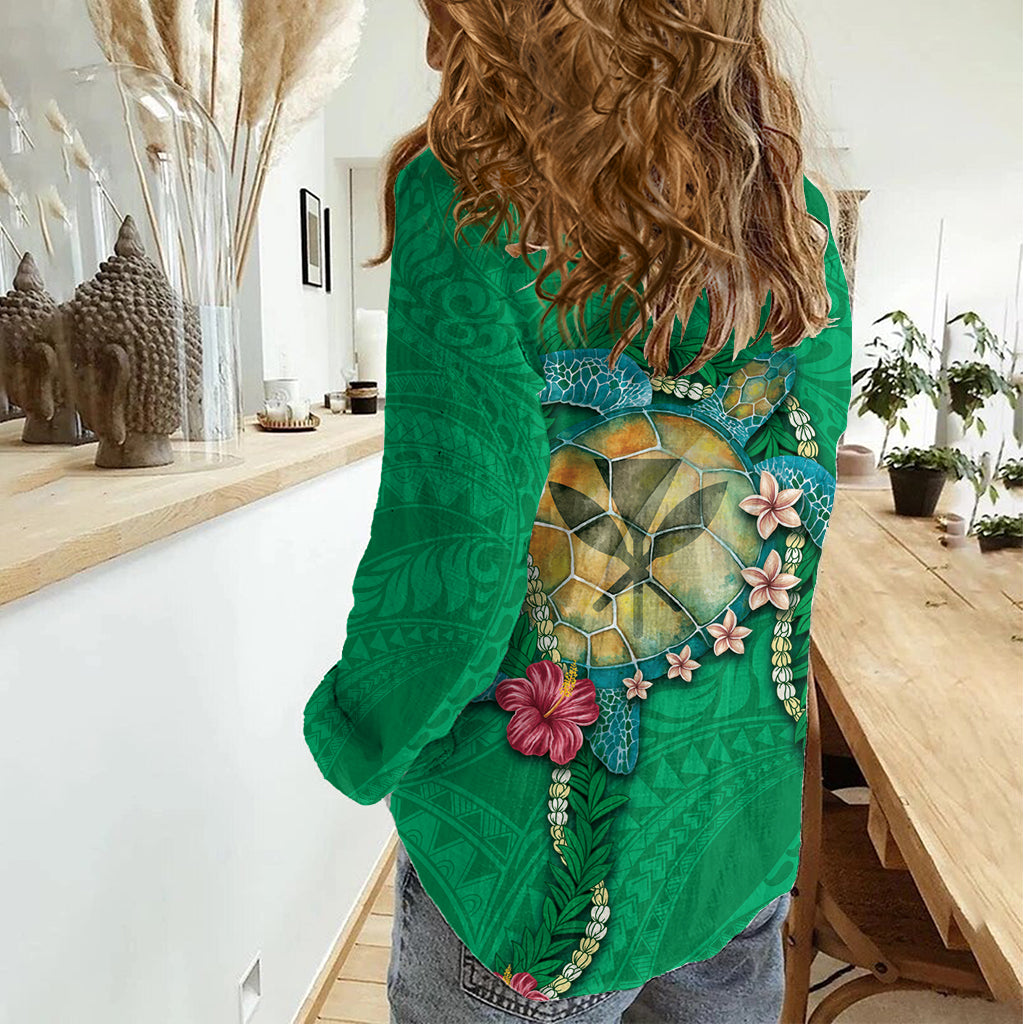 Hawaii Pikake and Maile Lei Women Casual Shirt Honu Polynesian Pattern Green Color