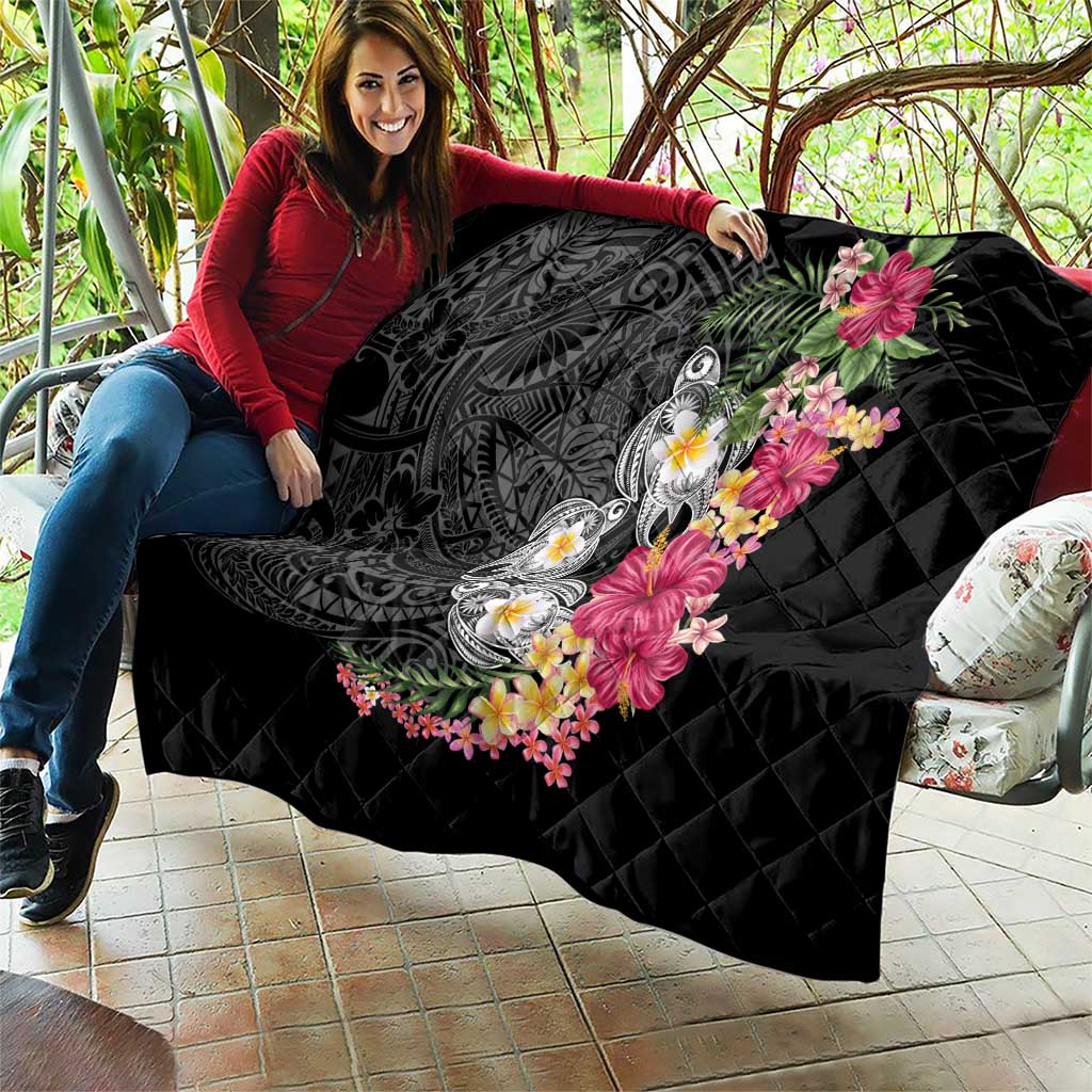 Hawaiian Tropical Flowers and Tribal Turtles Quilt Polynesian Art Motifs Black Color - Polynesian Pride