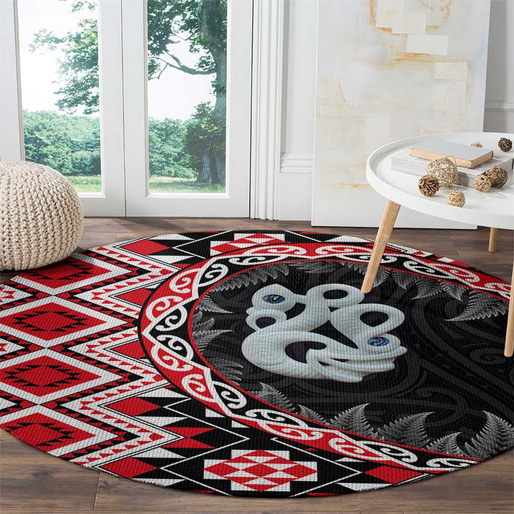 Red Taniko Motif Aotearoa Manaia and Silver Fern Round Carpet