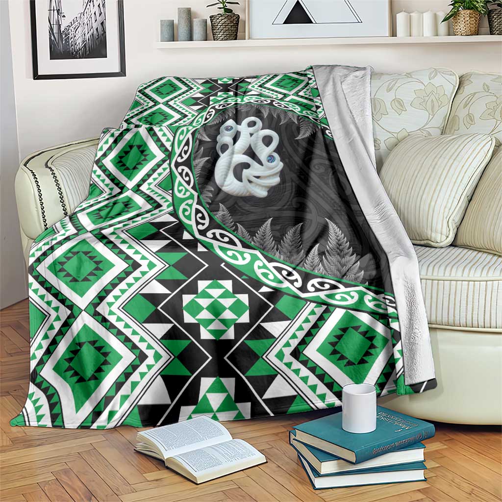Green Taniko Motif Aotearoa Manaia and Silver Fern Blanket LT03 Green - Polynesian Pride